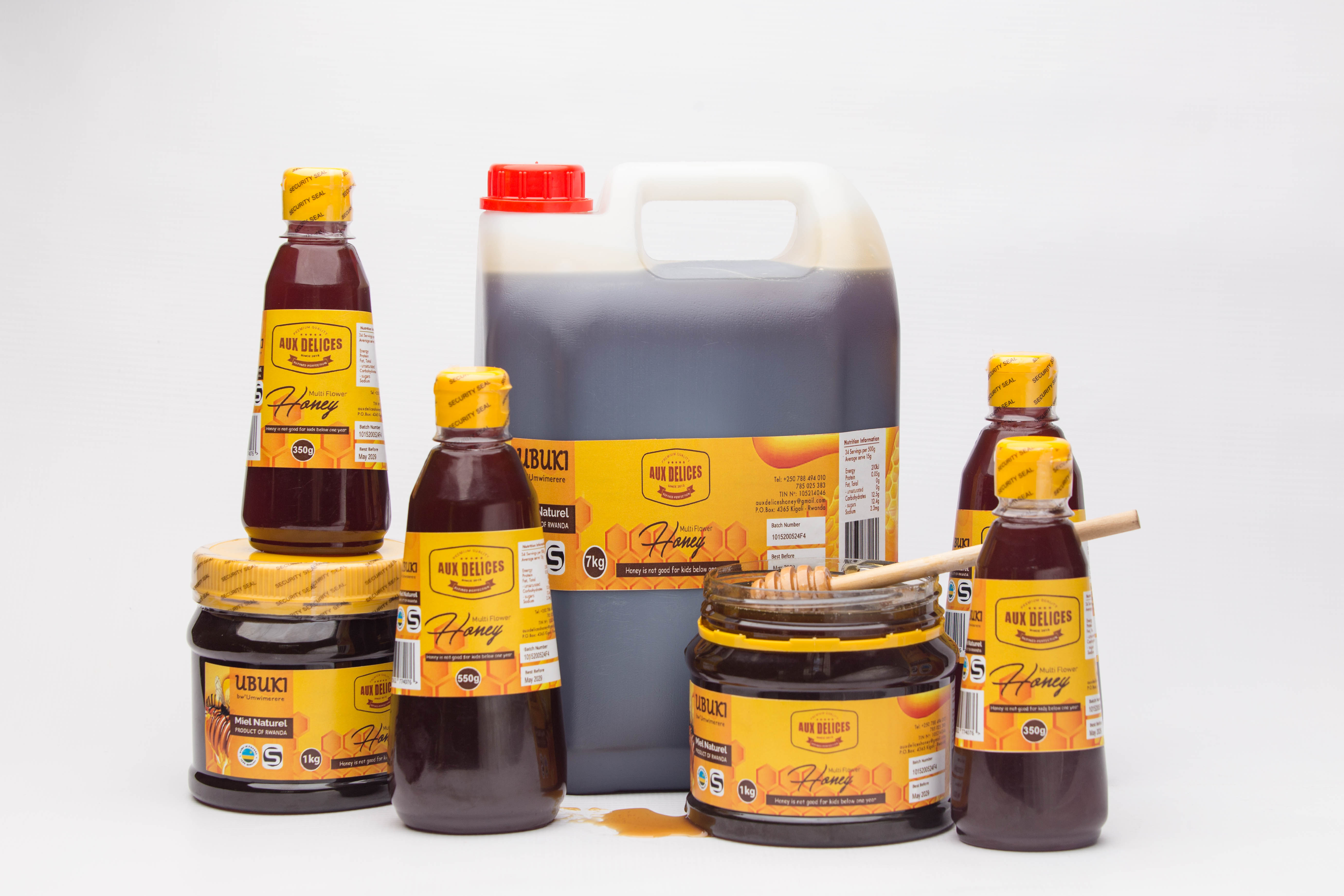 Honey in a variety of sizes.